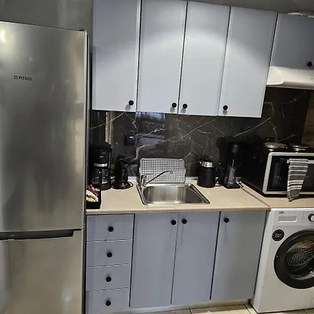 Central1modernapartmentfreeparking דירה