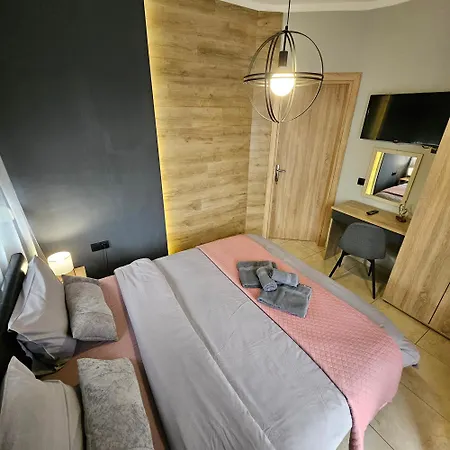 Central1modernapartmentfreeparking *